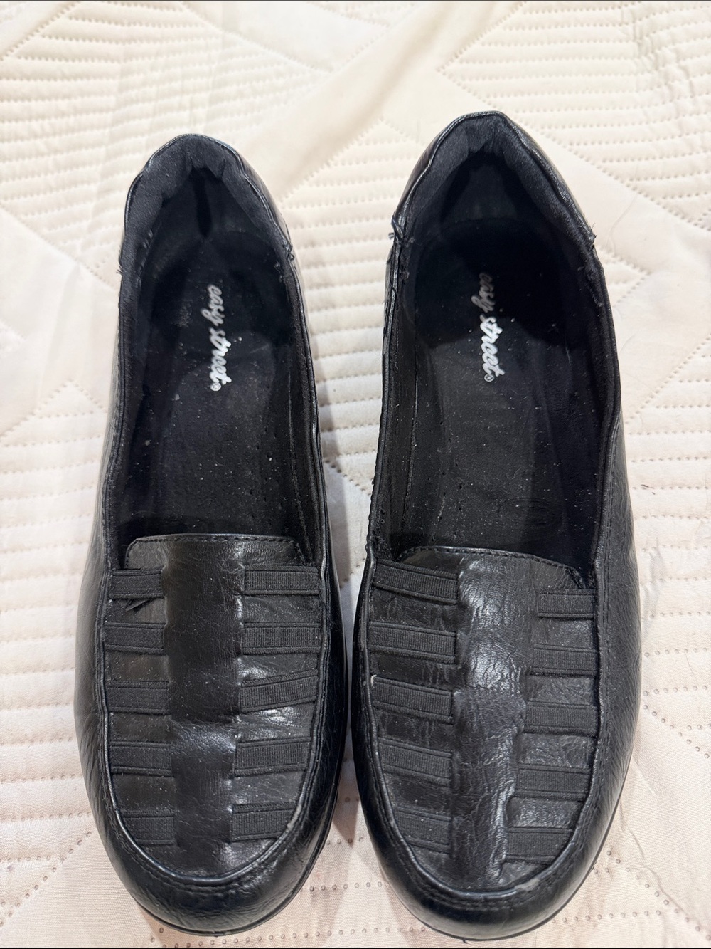 Easy street Classic Black Slip-On Loafer, 6 1/2